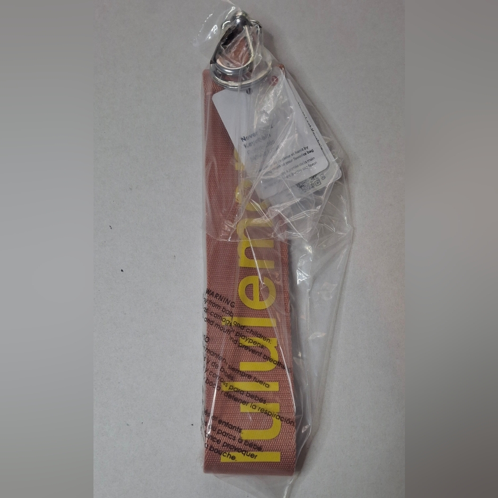 Lululemon Keychain - Picture 7 of 7
